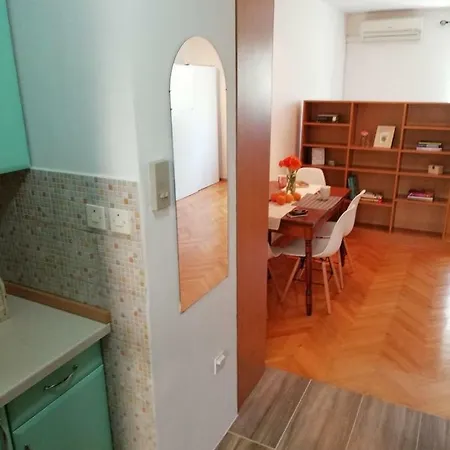 Studio Apartman Mare Daire